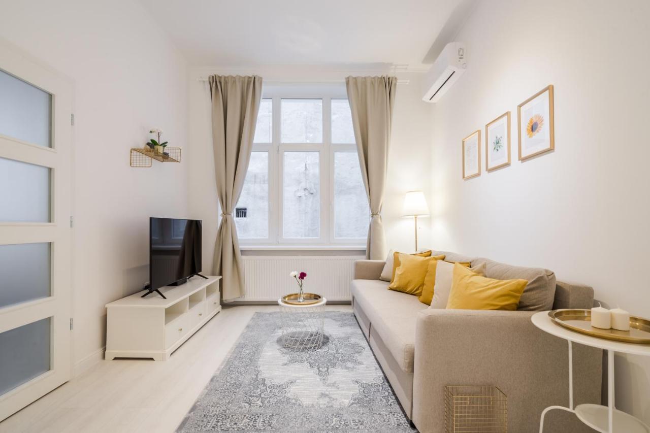 Bpr Lynx With A/c Apartman Budapest